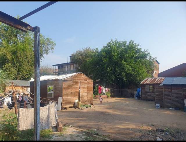 4 BEDROOM HOUSE FOR SALE IN PRETORIA GARDENS